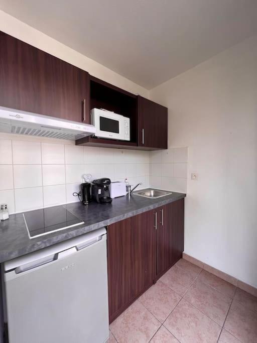 B210 Appartement Disneyland Paris Parking Et Wifi Montévrain Buitenkant foto