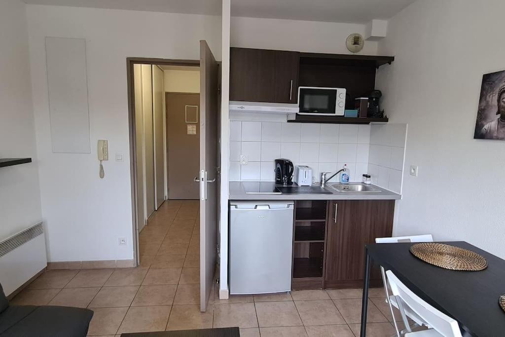 B210 Appartement Disneyland Paris Parking Et Wifi Montévrain Buitenkant foto